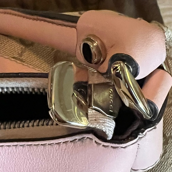 Small authentic Gucci bag 12 length 9 height - Picture 5 of 8